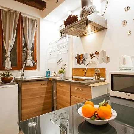 Residenza Garibaldi Venice